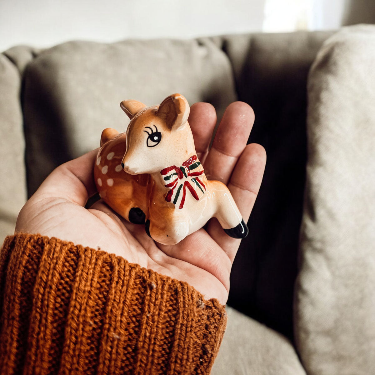 handmade christmas crafts
handmade christmas gifts for family
xmas kitchen ideas
hand painted salt and pepepr shakers
salt and pepper shakers coloured